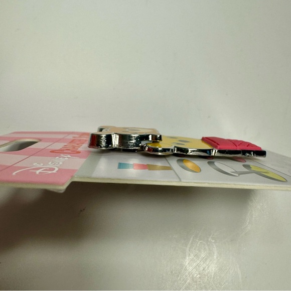 (Sold)NWT. Disney Pin Character Scoops - LE Winnie The Pooh And Tigger ice cream - Picture 6 of 9